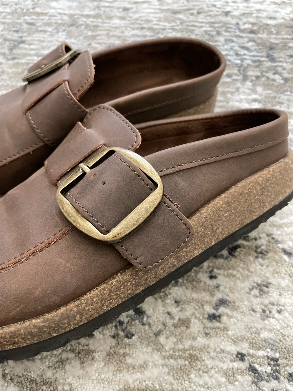Mountain Sole Big Buckle Mule Brown Faux Leather Size 8 - Picture 4 of 8